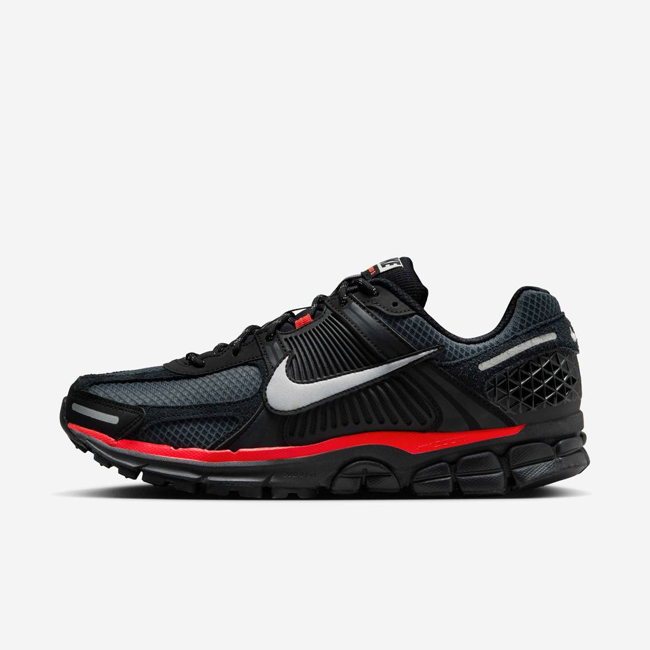 NIKE "ZOOM VOMERO BRED SPIDER-MAN"