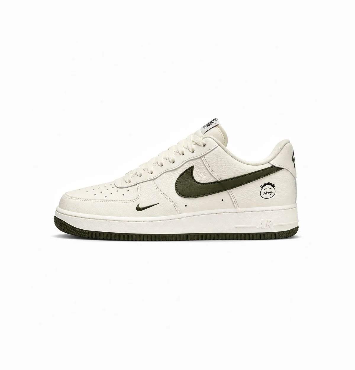 NIKE "AIRFORCE ONE KAWS LTD EDTN"